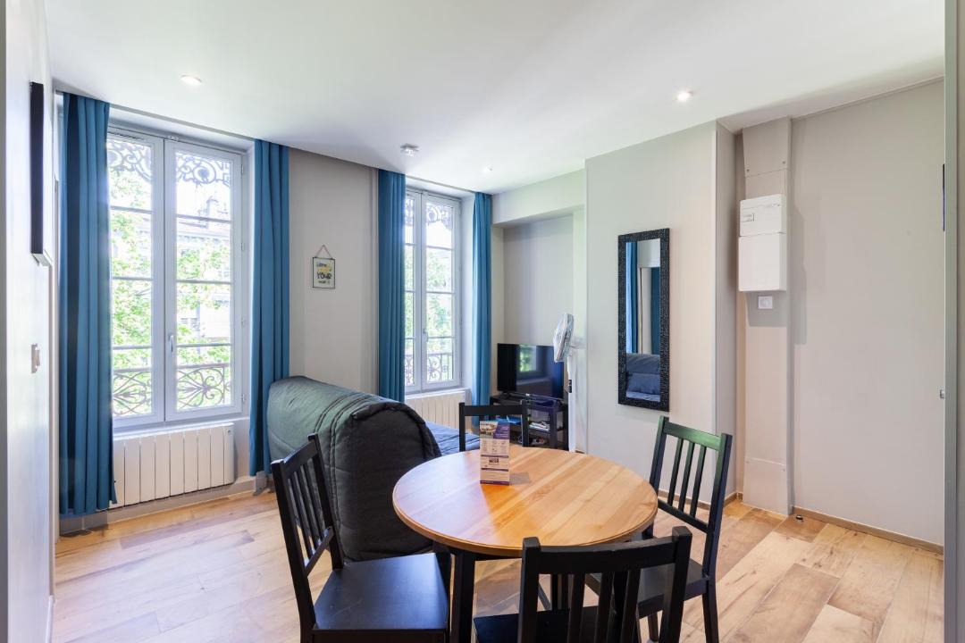 Photo of Livingroom in 2nd Arrondissement