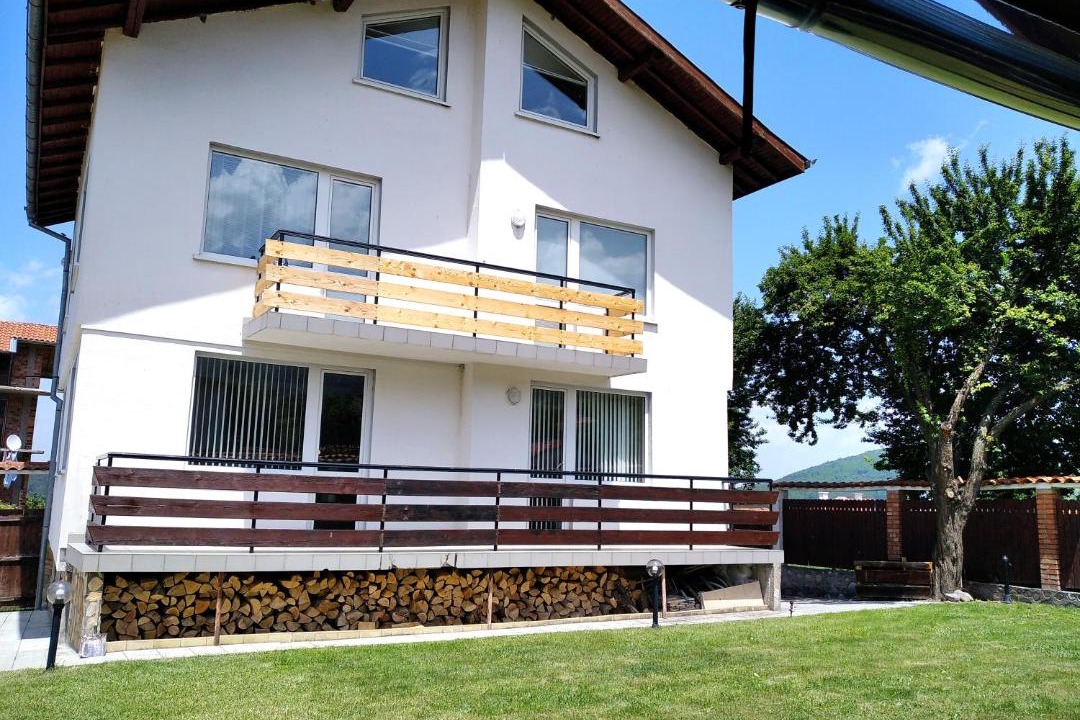 Photo of Patio Balcony in Raduil