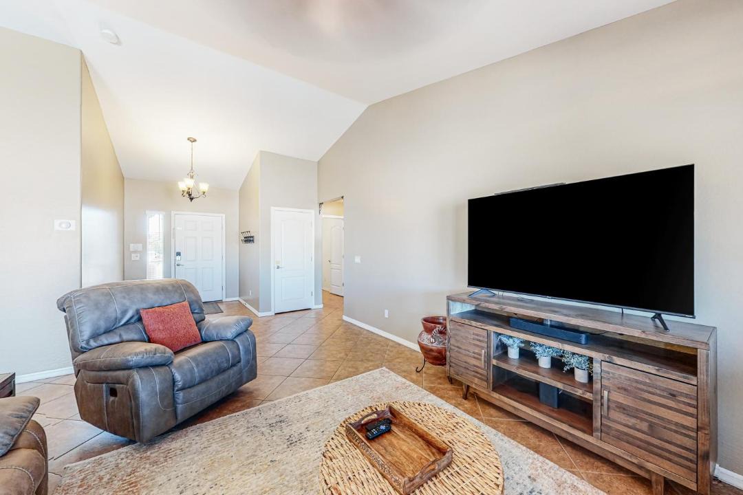 Photo of Livingroom in Surprise Farms