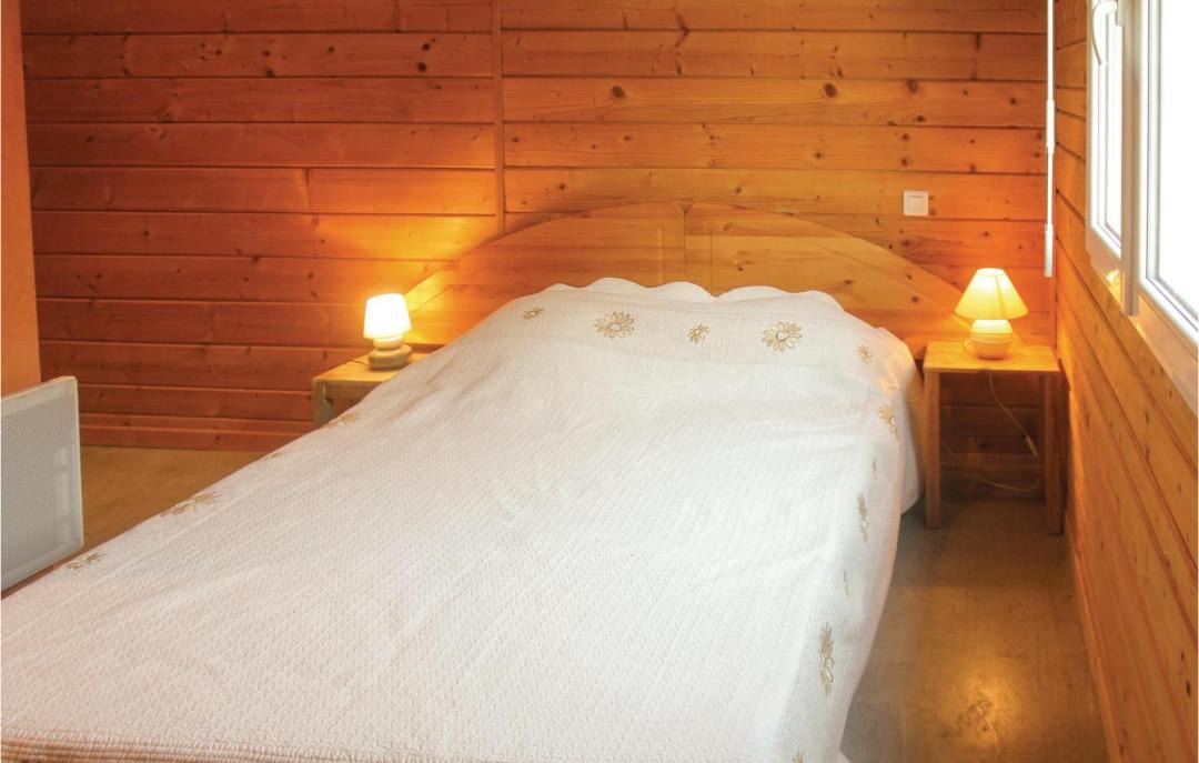 Photo of Bedroom in Saint-Paul-Trois-Chateaux