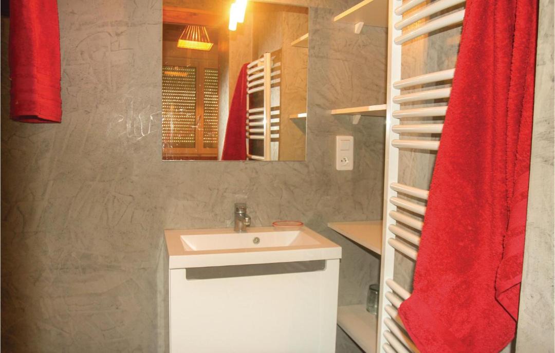 Photo of Bathroom in Saint-Paul-Trois-Chateaux