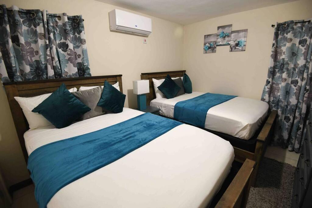 Photo of Bedroom in Portmore