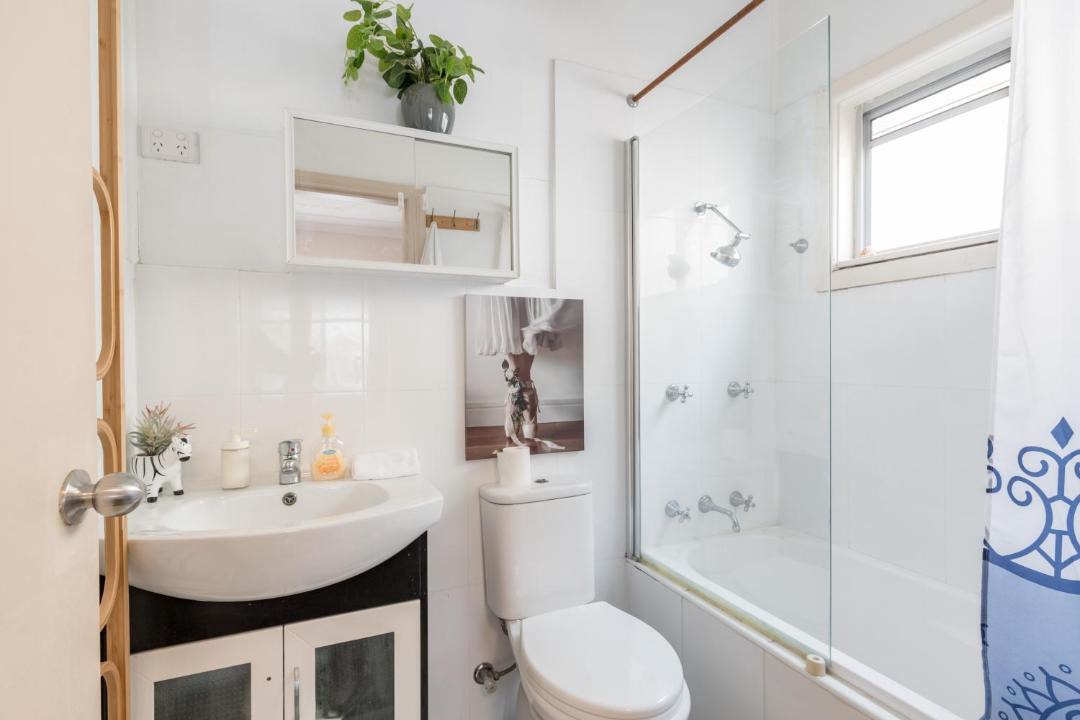 Photo of Bathroom in Mascot