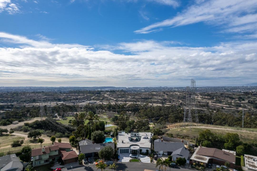 Photo of Others in Baldwin Hills