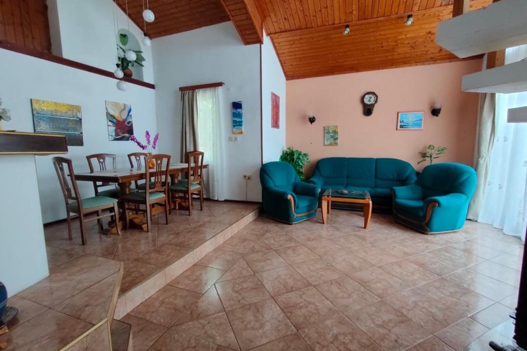 Photo of Livingroom in Osenovo