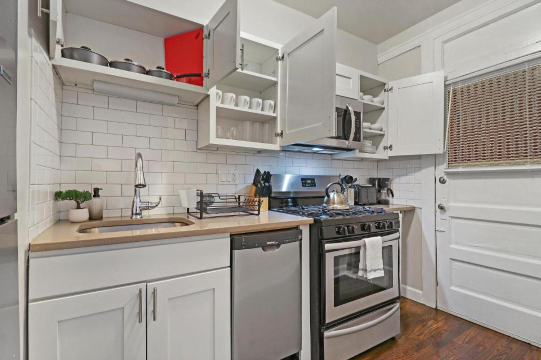 Photo of Kitchen in Rogers Park