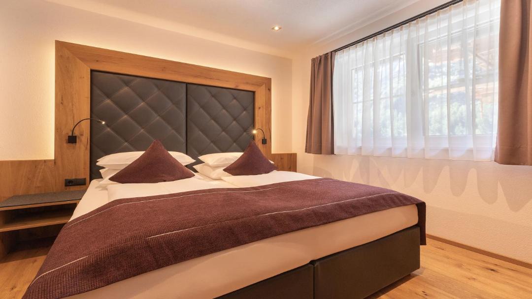 Photo of Bedroom in Tux