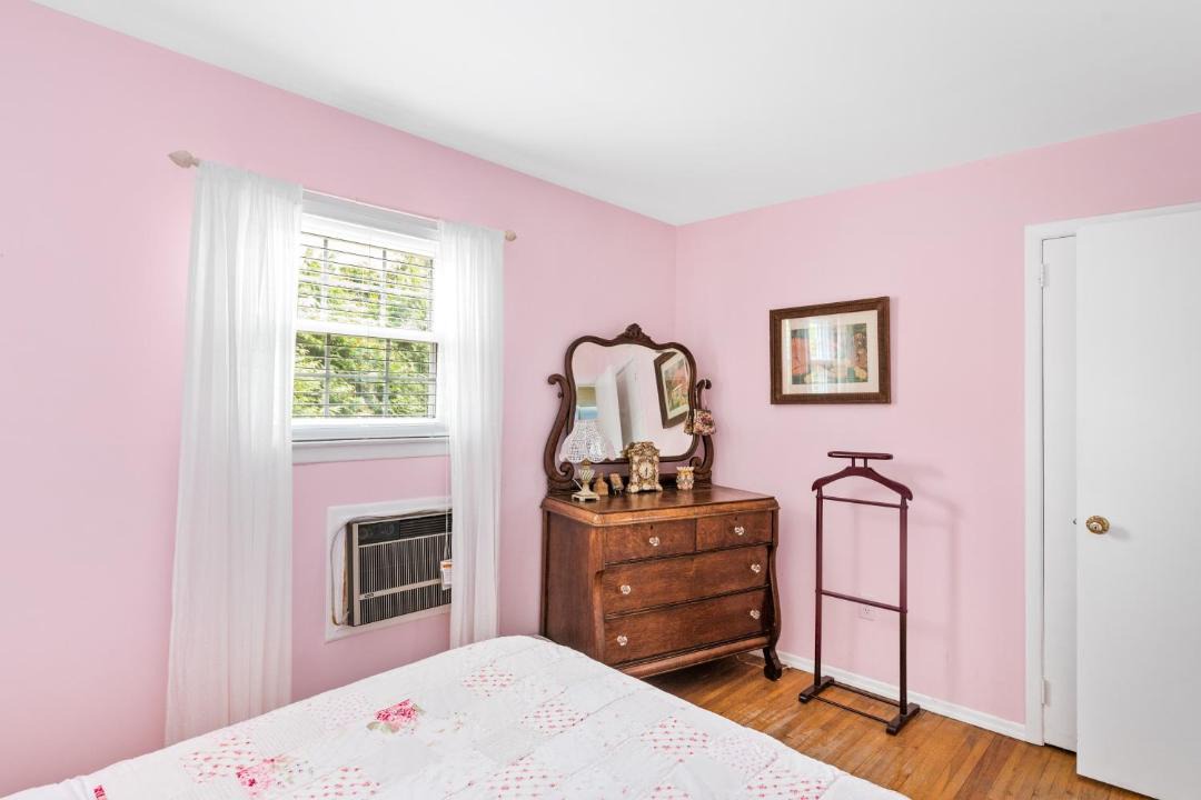 Photo of Bedroom in Springs