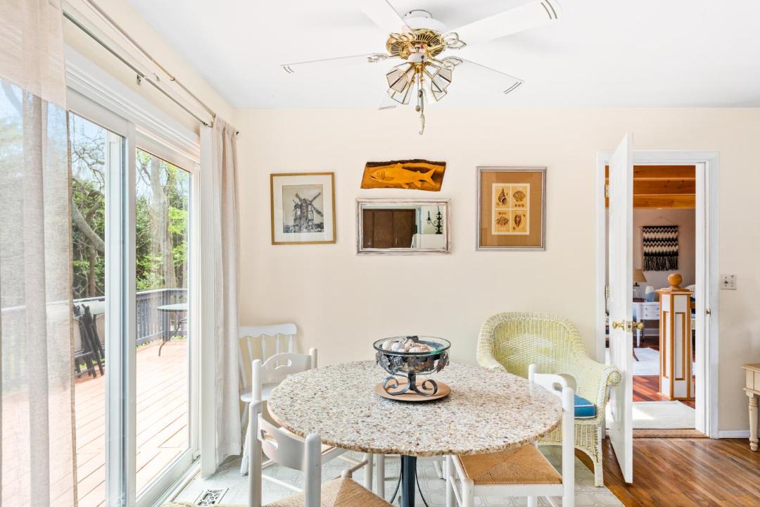 Photo of Livingroom in Springs