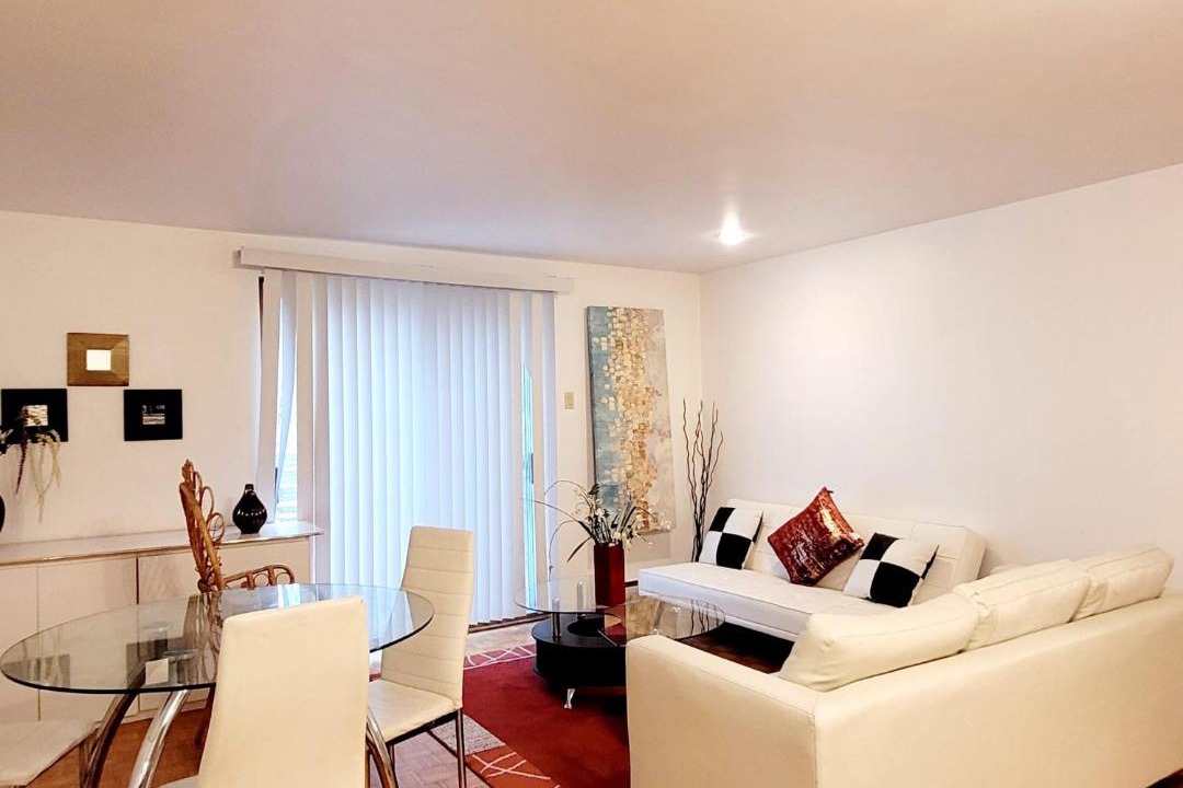 Photo of Livingroom in Brossard