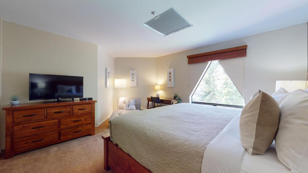 Photo of Bedroom in Blueberry Hill