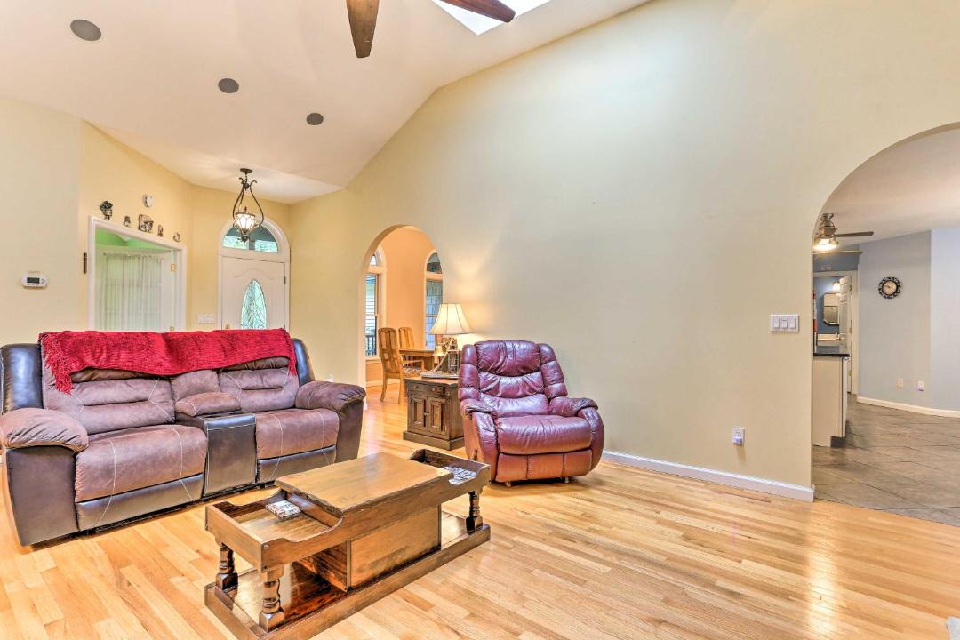 Photo of Livingroom in Lackawaxen