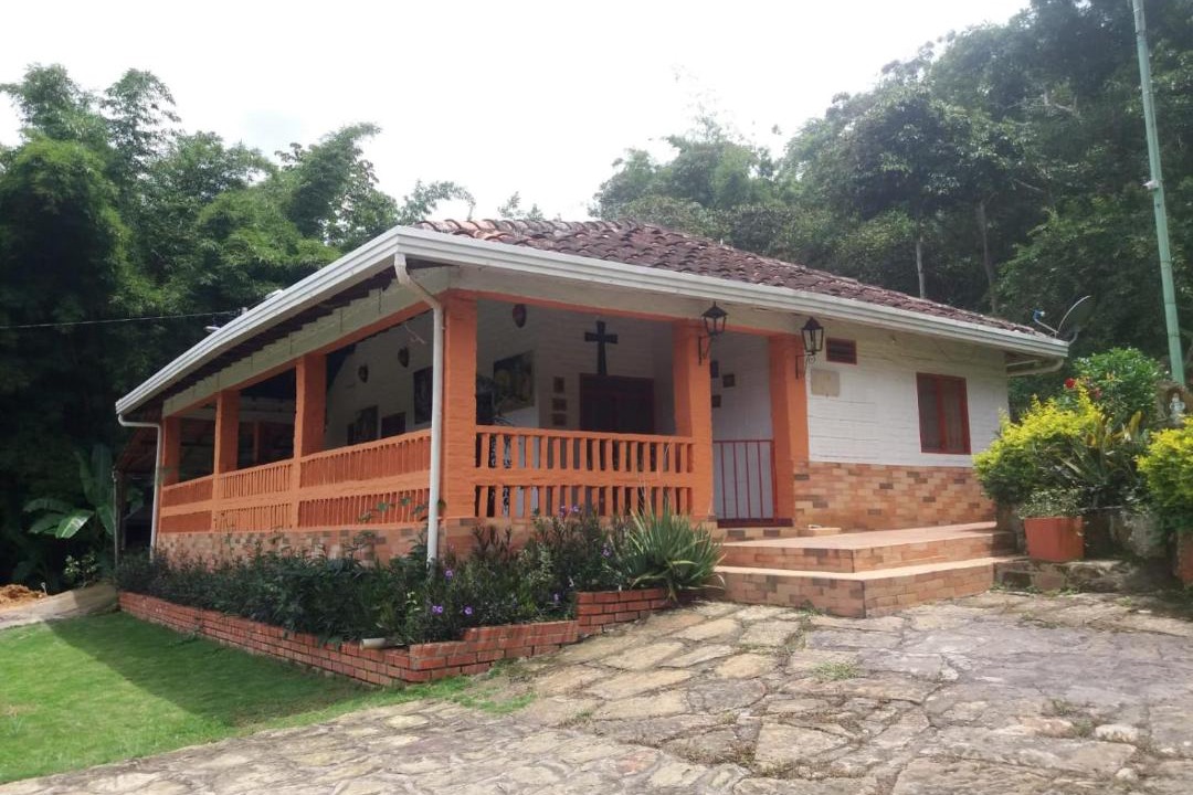 Photo of Buildings in Curiti