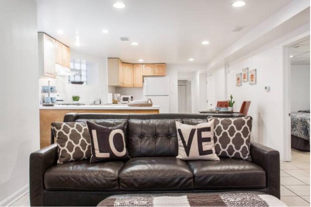 Photo of Livingroom in Wrigleyville