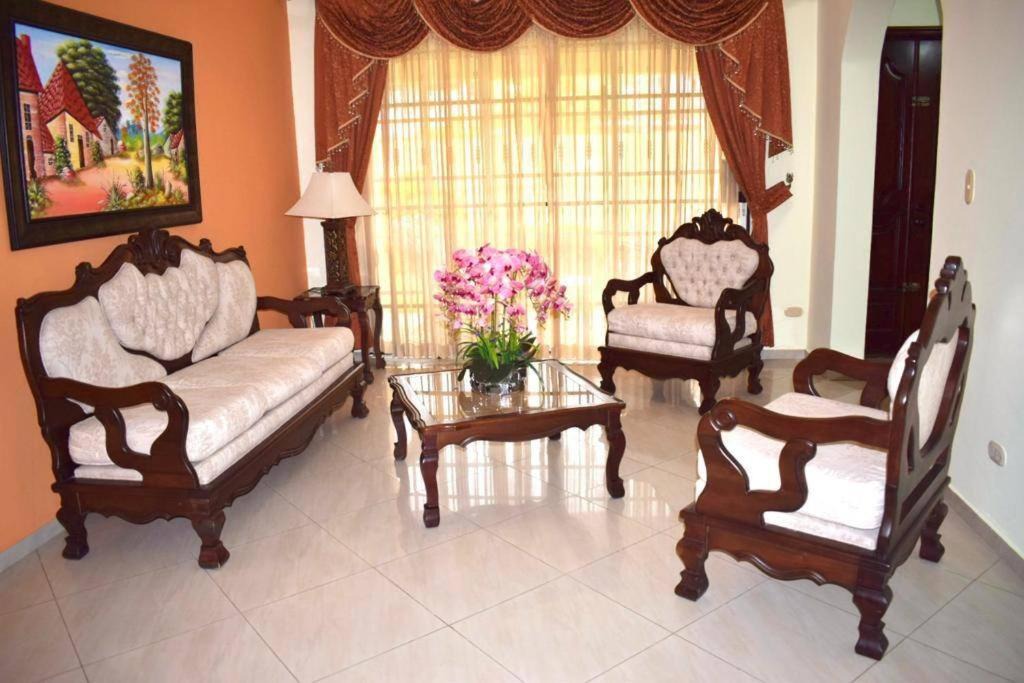 Photo of Livingroom in Vista Hermosa