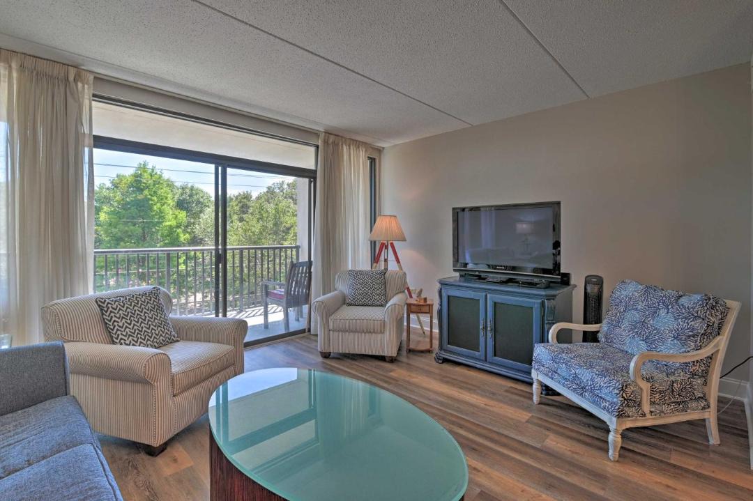 Photo of Livingroom in North Litchfield Beach