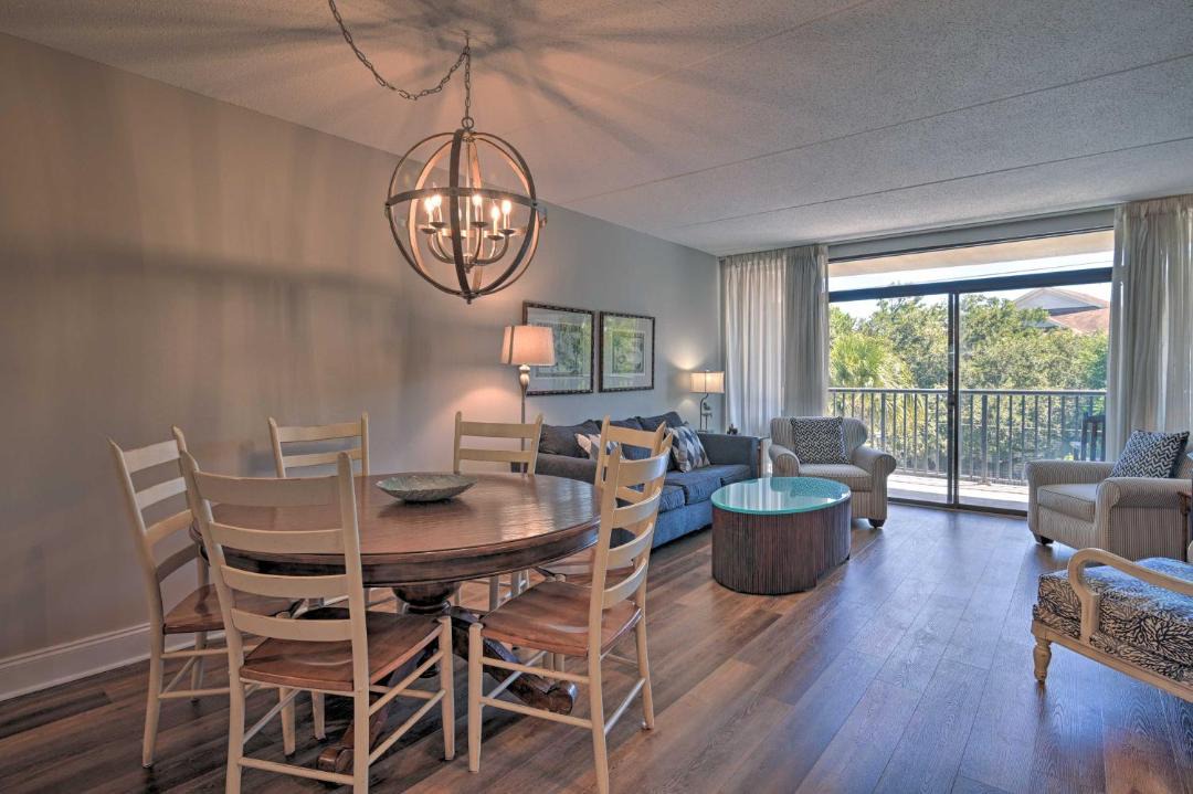 Photo of Livingroom in North Litchfield Beach