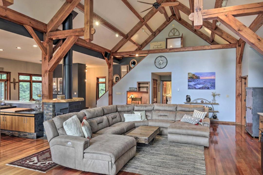 Photo of Livingroom in Eagle River