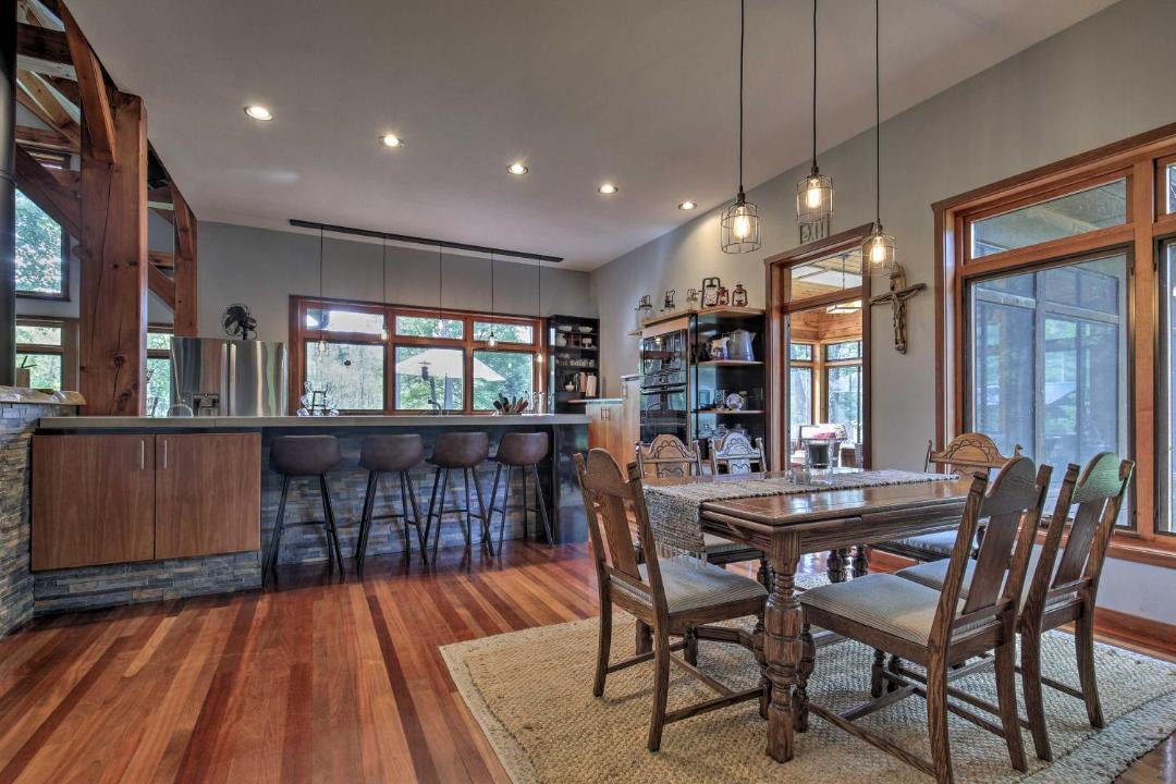Photo of Livingroom in Eagle River