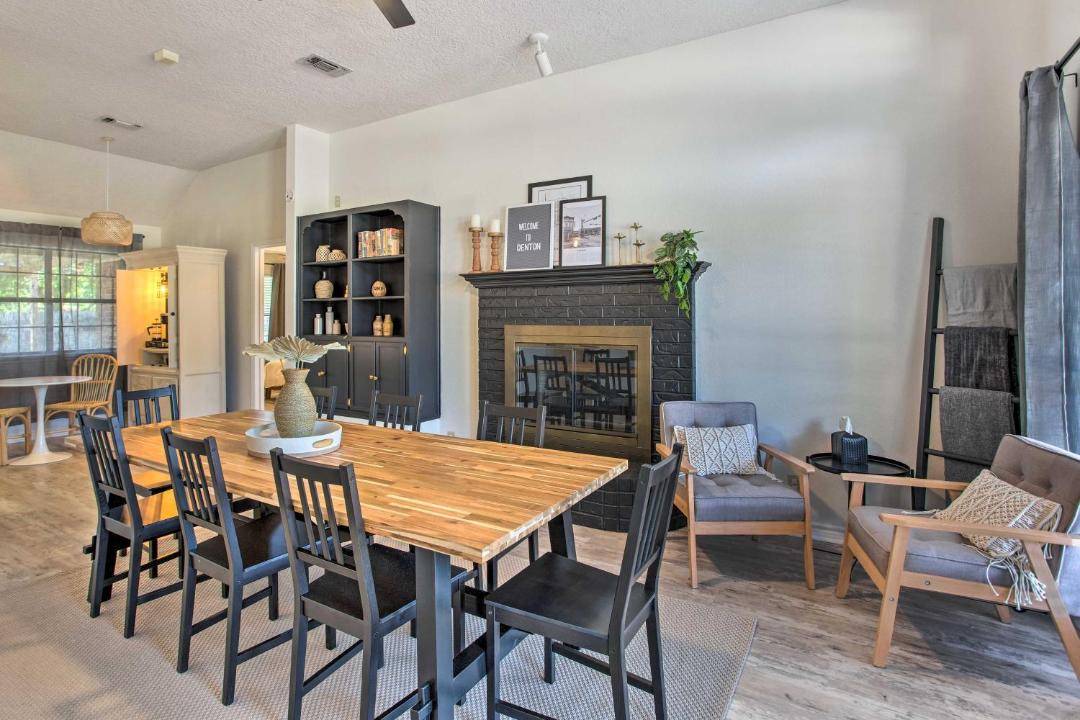 Photo of Livingroom in Denton