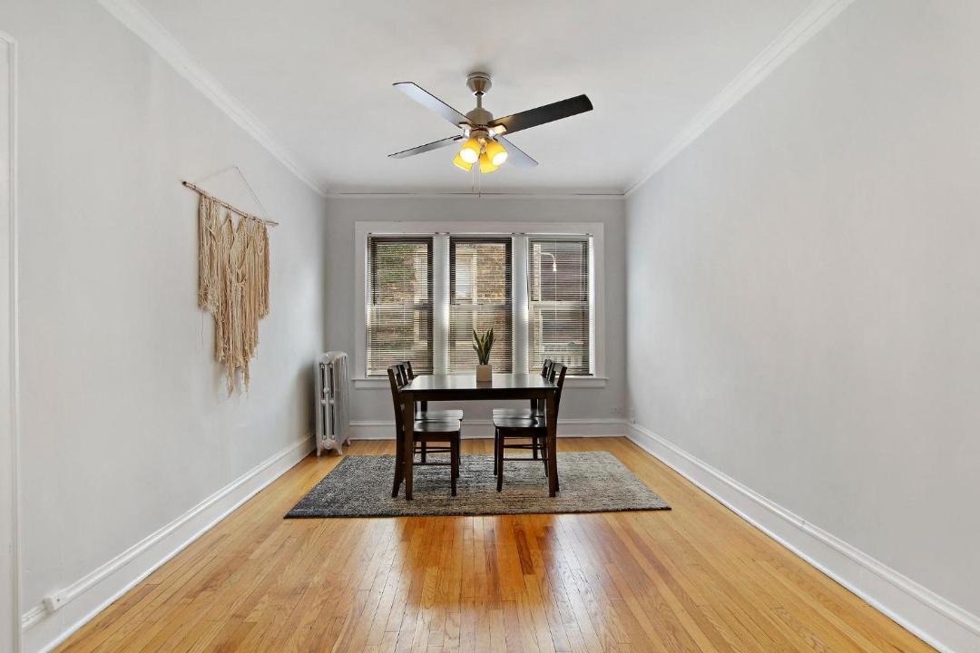 Photo of Livingroom in Ravenswood