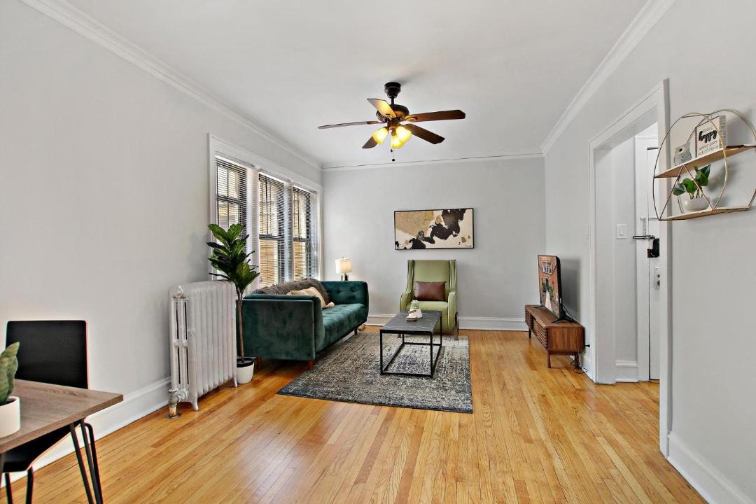 Photo of Livingroom in Ravenswood