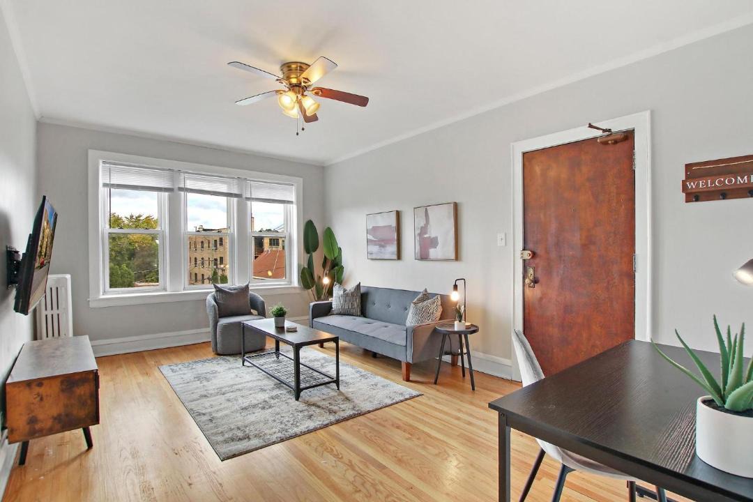 Photo of Livingroom in Irving Park