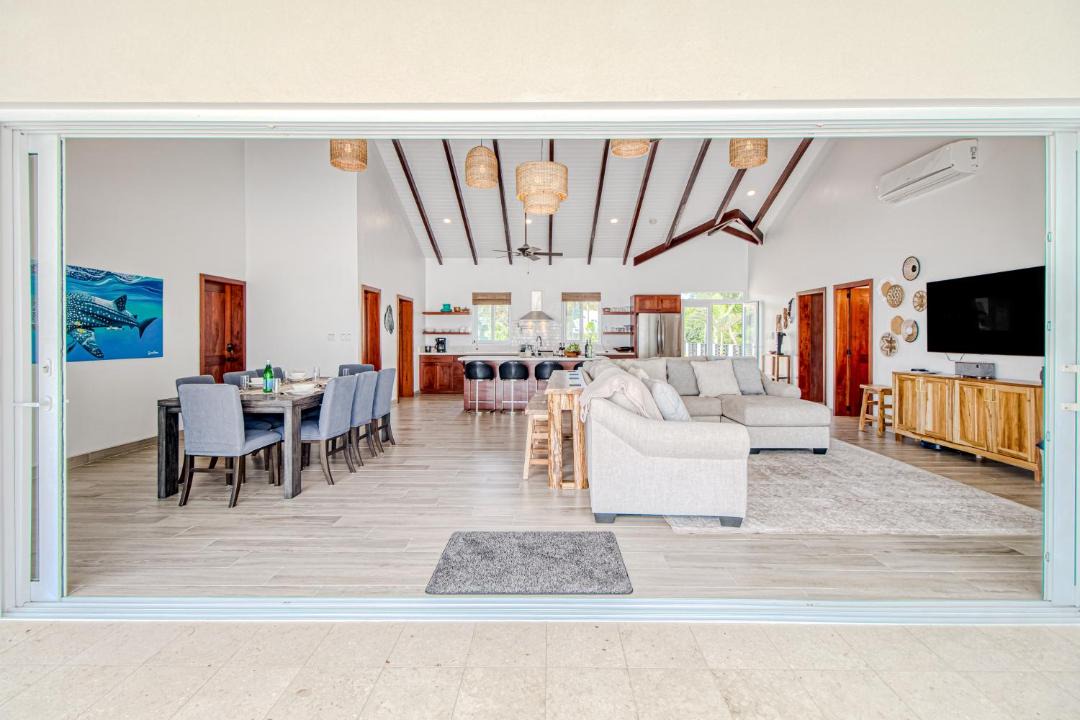 Photo of Livingroom in Placencia