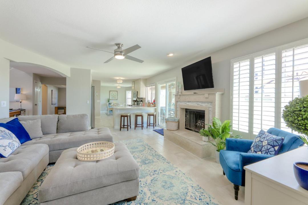 Photo of Livingroom in Foothills