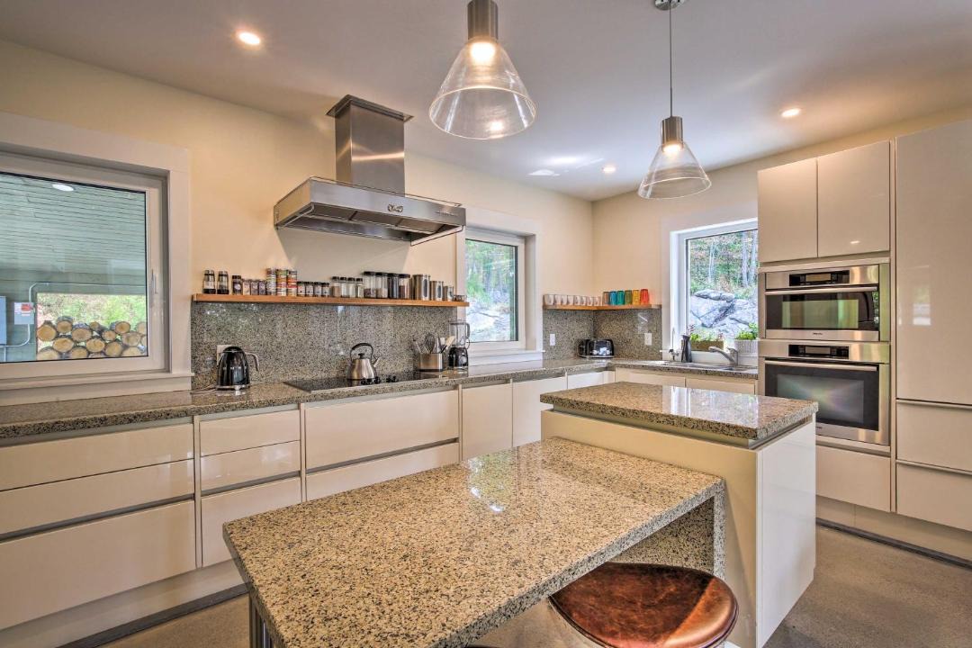 Photo of Kitchen in Garrison
