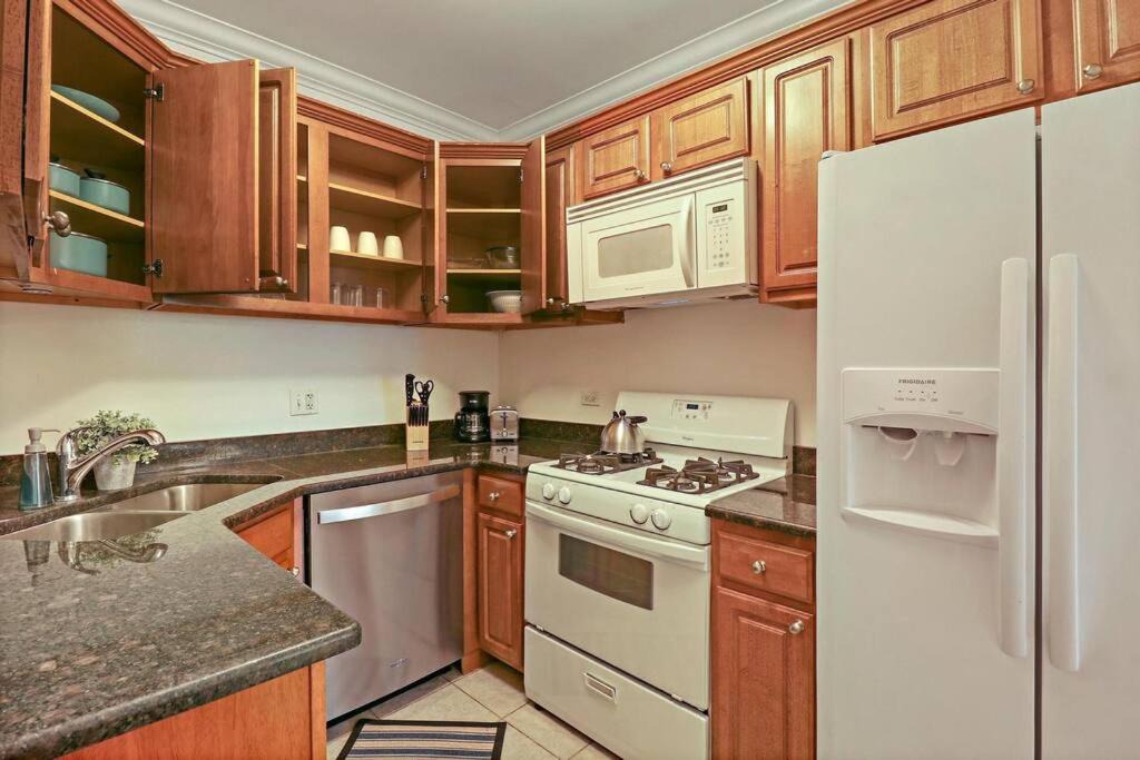 Photo of Kitchen in Old Irving Park
