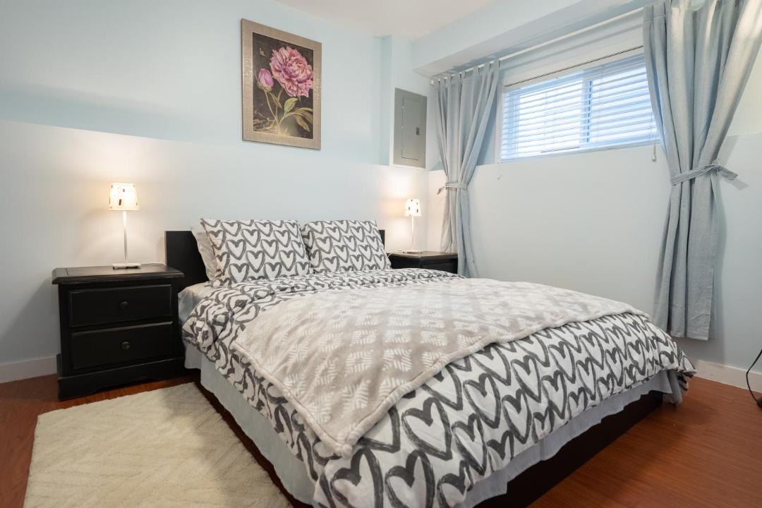Photo of Bedroom in Uptown