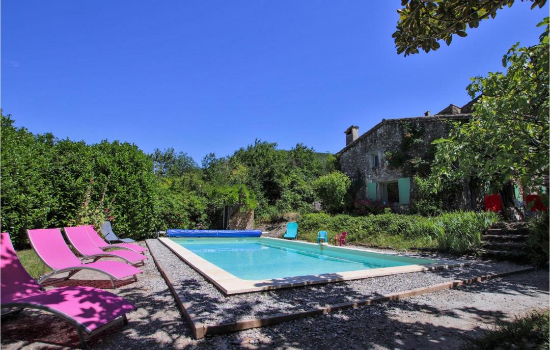 Photo of Outdoor in Cliousclat