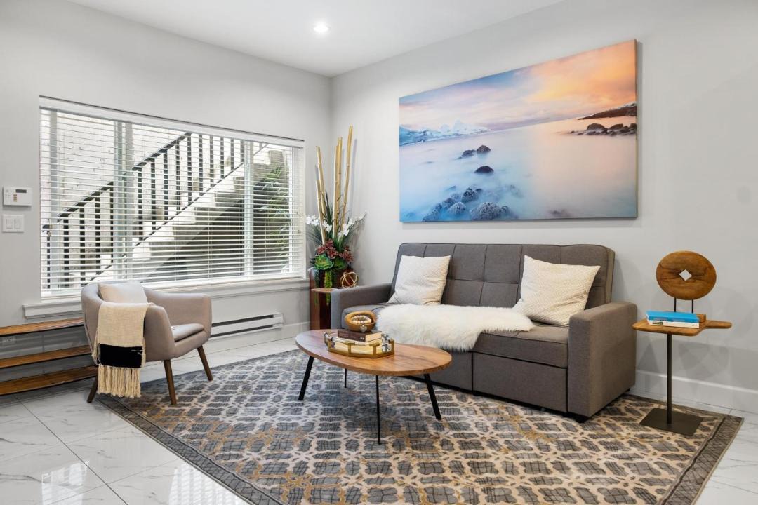 Photo of Livingroom in Willoughby