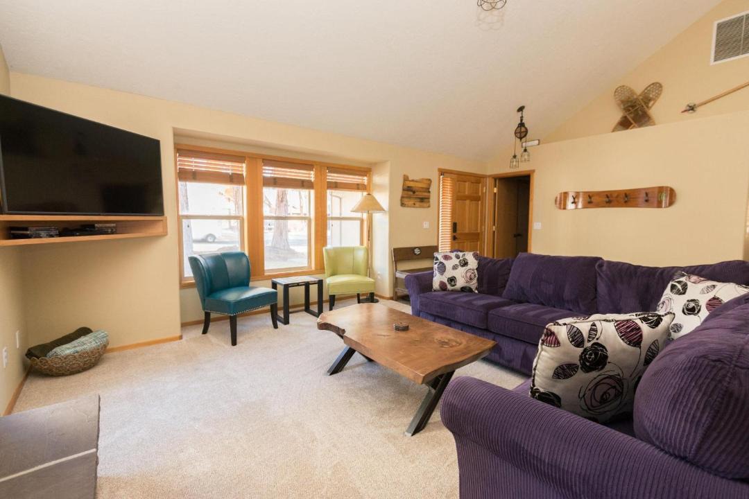Photo of Livingroom in Southwest Bend