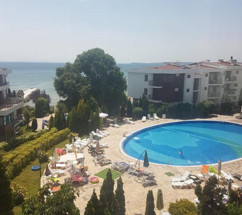 Photo of Outdoor in Elenite