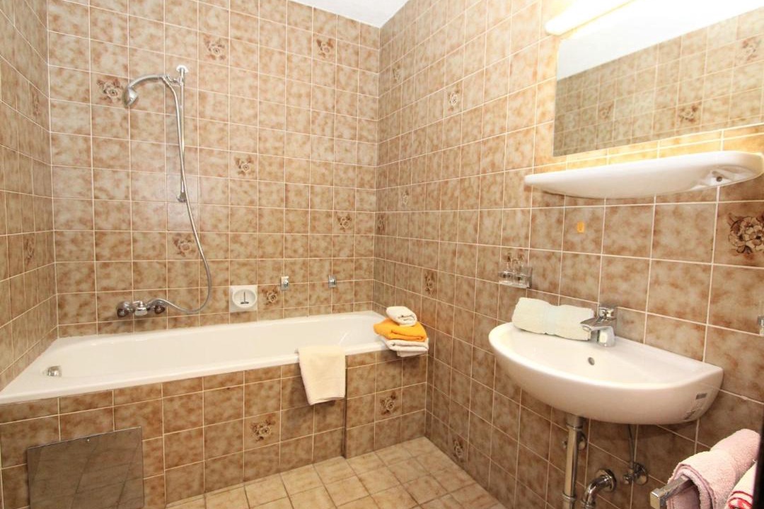 Photo of Bathroom in Kapfing
