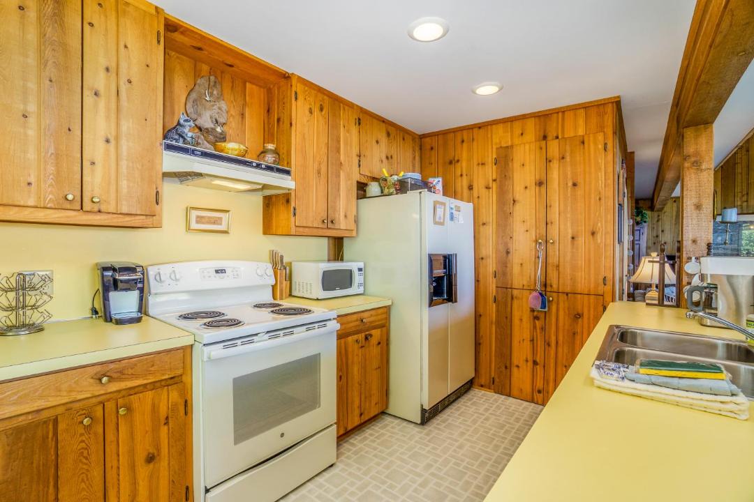 Photo of Kitchen in Lake Township