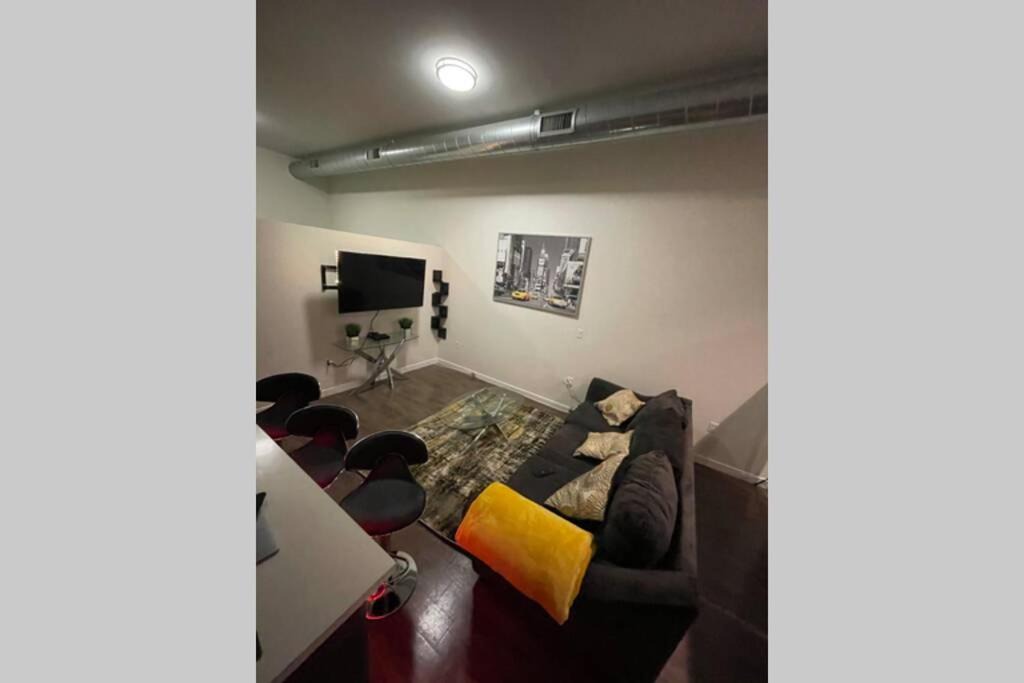 Photo of Livingroom in Downtown Los Angeles