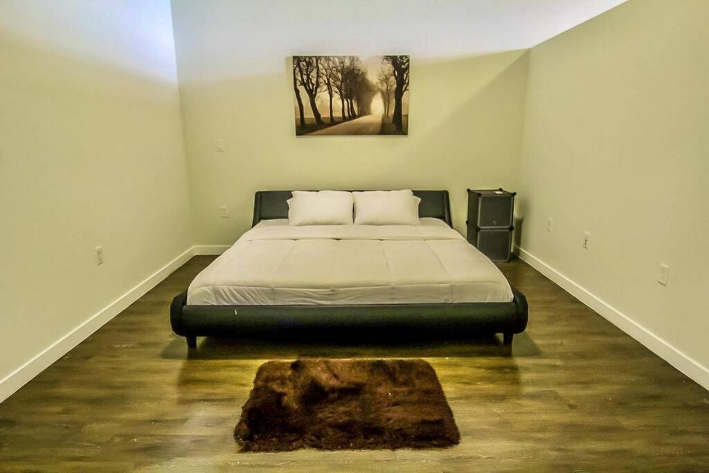 Photo of Bedroom in Downtown Los Angeles