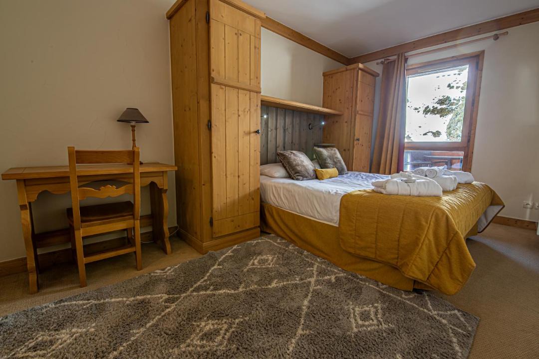 Photo of Bedroom in Arc-1950