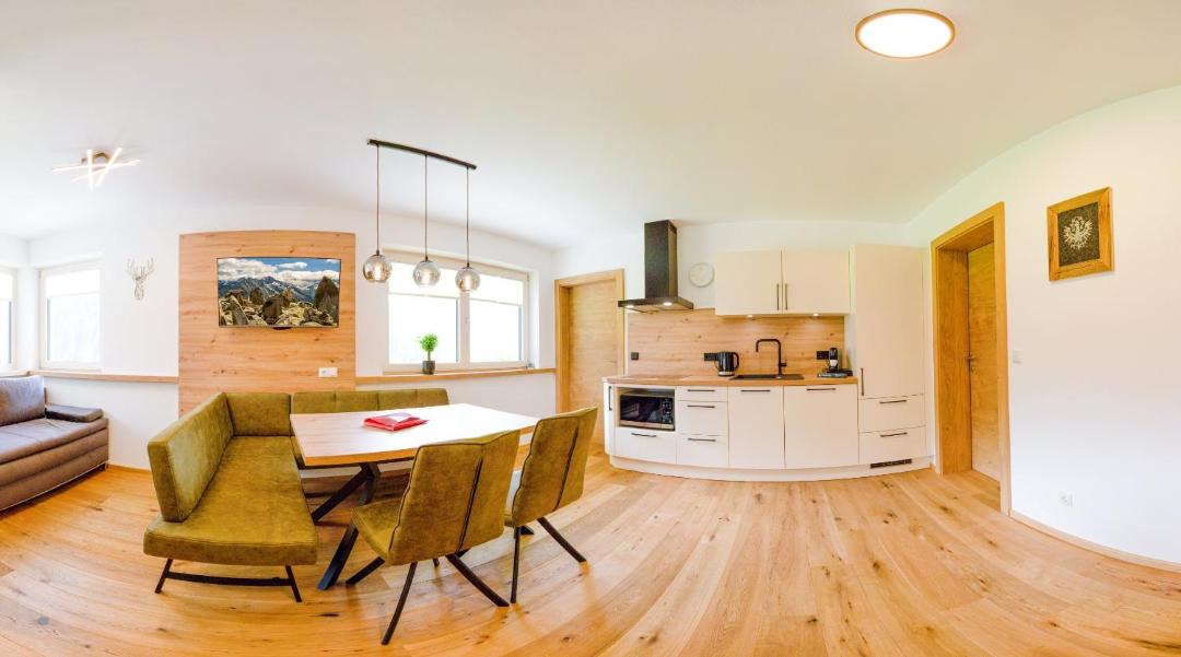 Photo of Livingroom in Tux
