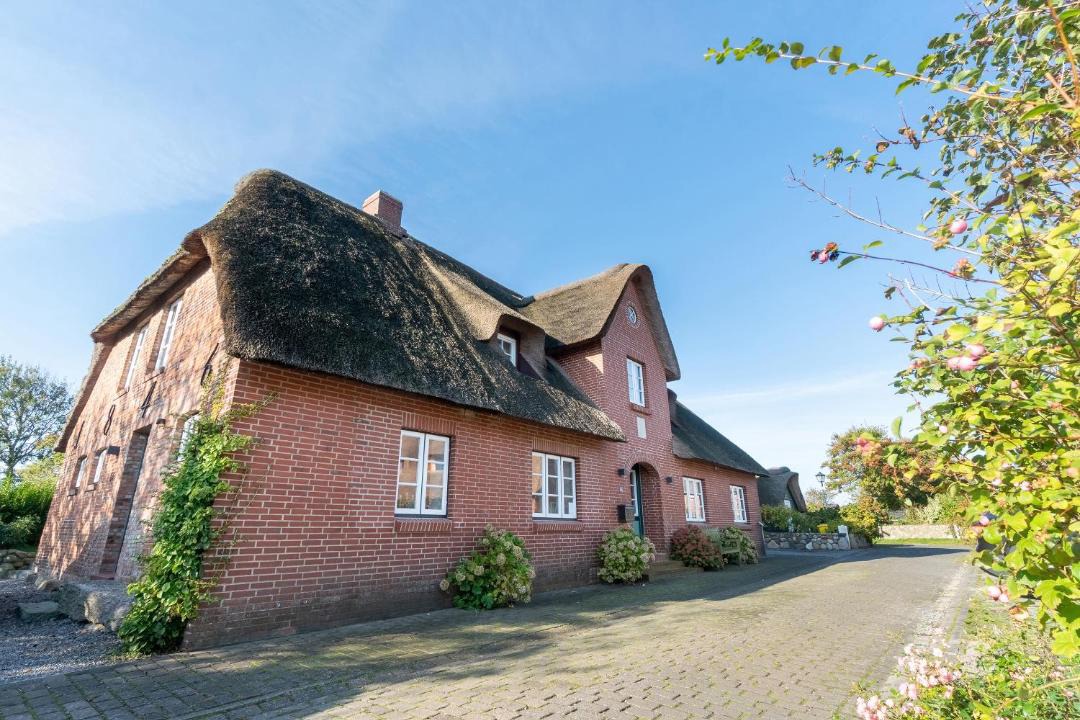 Photo of Buildings in Oldsum