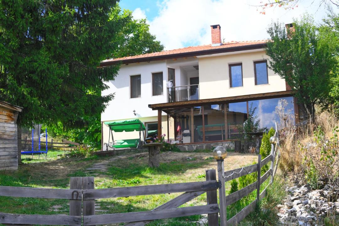 Photo of Buildings in Stoykite