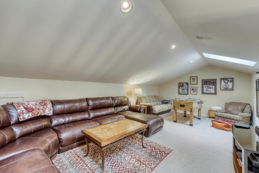 Photo of Livingroom in Warren
