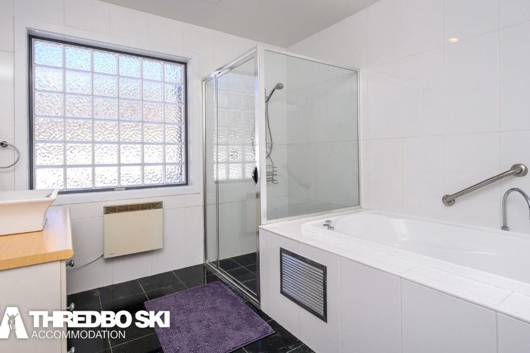 Photo of Bathroom in Thredbo