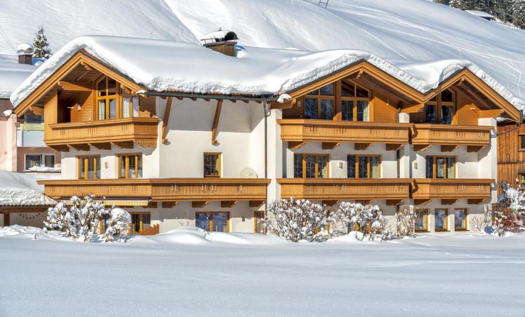 Photo of Buildings in Juns