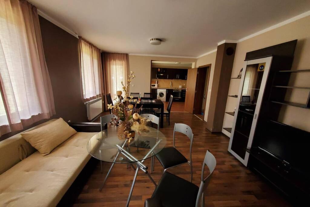 Photo of Livingroom in Beli Osum
