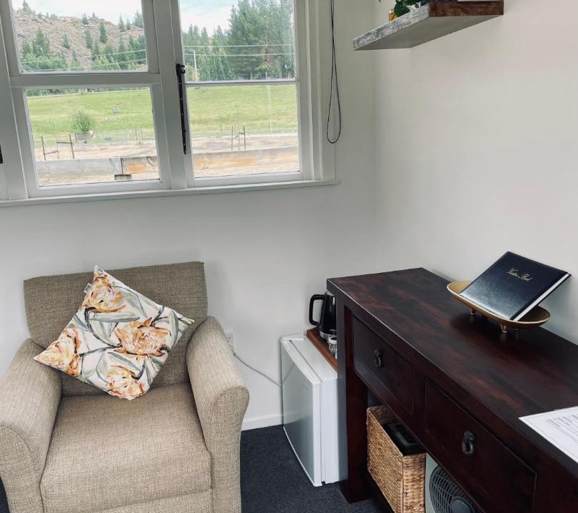 Photo of Livingroom in Alexandra