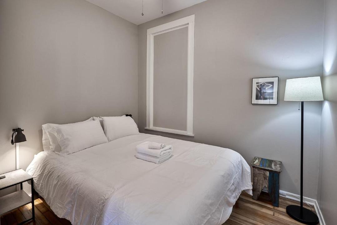 Photo of Bedroom in Wrightwood Neighbors
